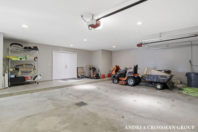 6465 Sandhill Lane, Saugatuck Twp, MI 49408