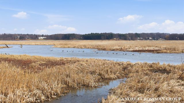 6465 Sandhill Lane, Saugatuck Twp, MI 49408