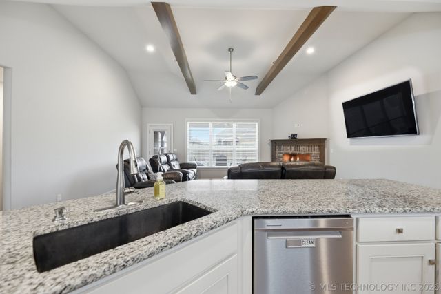 10116 S 229th East Avenue, Broken Arrow, OK 74014