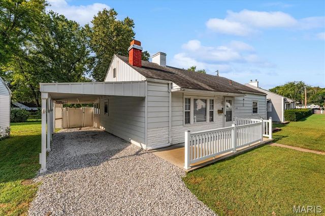 1409 Bel Aire Drive, Belleville, IL 62220