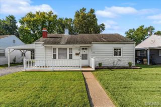 1409 Bel Aire Drive, Belleville, IL 62220