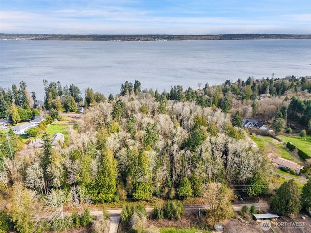 23400 Jefferson Point Road NE, Kingston, WA 98346