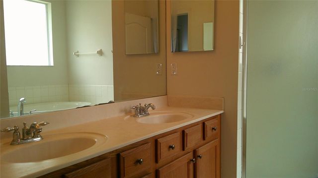 609 CEDAR WAXWING DRIVE, Brandon, FL 33510