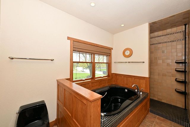 304 Nautica DRIVE, Port Washington, WI 53074