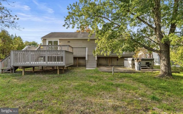27 DOVER LN, Sicklerville, NJ 08081