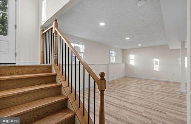 27 DOVER LN, Sicklerville, NJ 08081