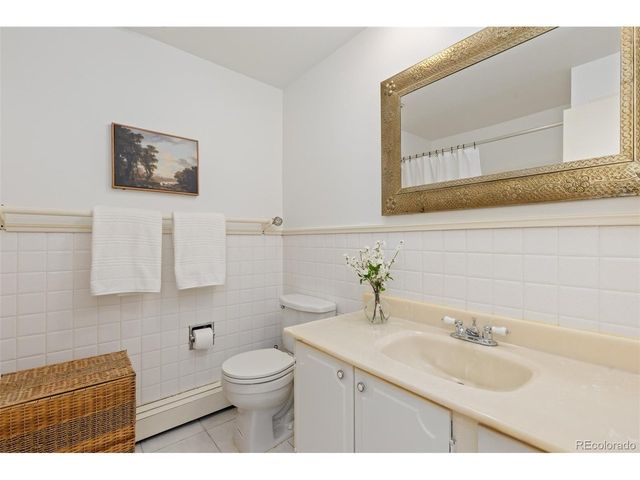 453 Allison St, Lakewood, CO 80226