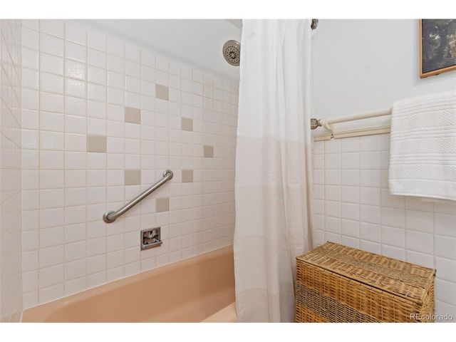 453 Allison St, Lakewood, CO 80226