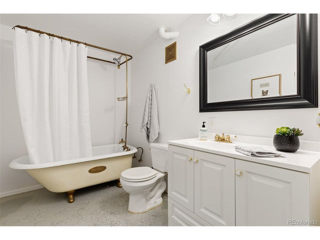 453 Allison St, Lakewood, CO 80226