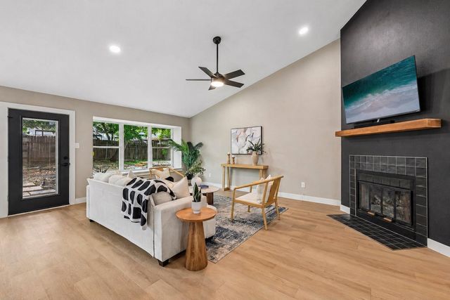 2605 Market Garden LN, Austin, TX 78745