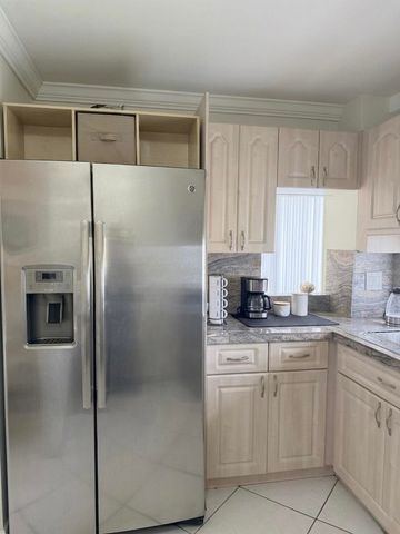 17021 N Bay Road 912, Sunny Isles Beach, FL 33160
