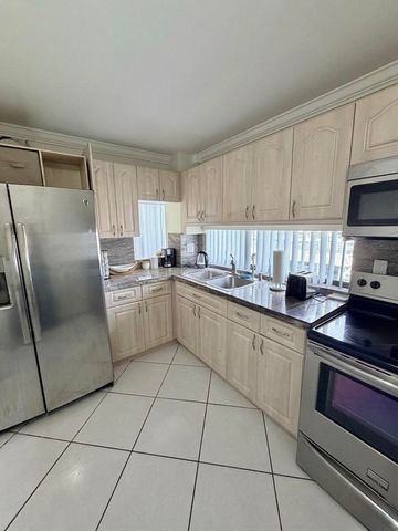 17021 N Bay Road 912, Sunny Isles Beach, FL 33160