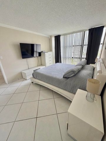 17021 N Bay Road 912, Sunny Isles Beach, FL 33160