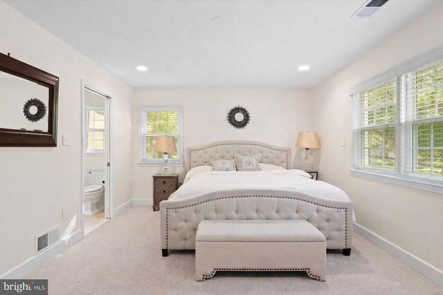 11607 HELMONT DR, Oakton, VA 22124