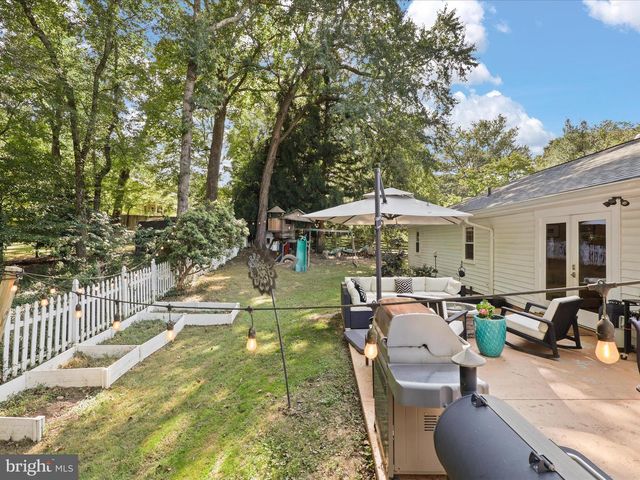 11607 HELMONT DR, Oakton, VA 22124