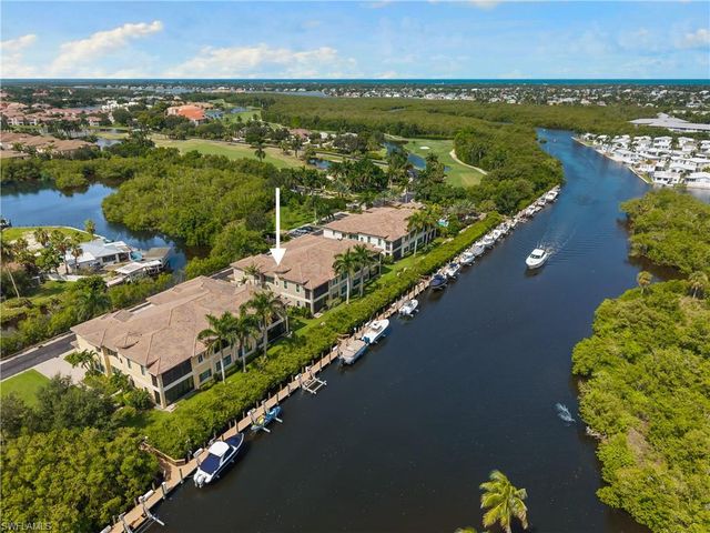 2439 Breakwater WAY 9102, Naples, FL 34112