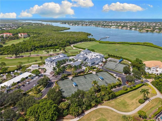 2439 Breakwater WAY 9102, Naples, FL 34112