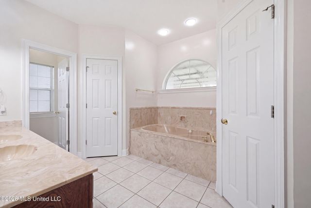 3516 S River Ridge Drive, D'iberville, MS 39540