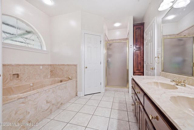 3516 S River Ridge Drive, D'iberville, MS 39540