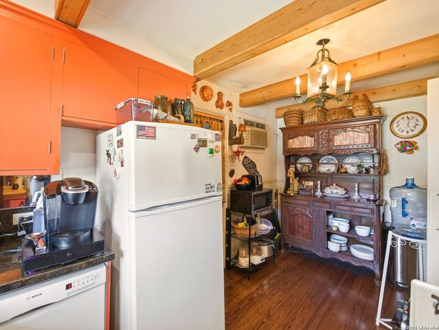 534 Geneseo, Terrell Hills, TX 78209