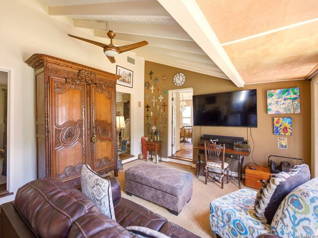 534 Geneseo, Terrell Hills, TX 78209