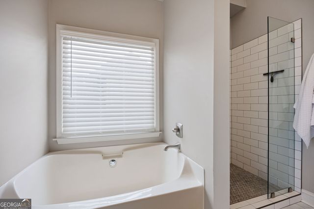 5622 Harbormist Drive, Powder Springs, GA 30127