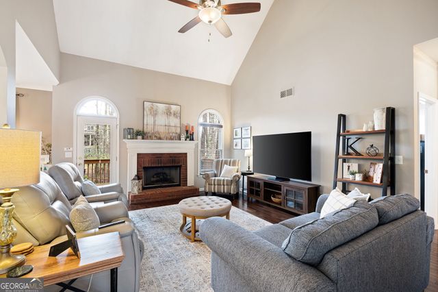 5622 Harbormist Drive, Powder Springs, GA 30127