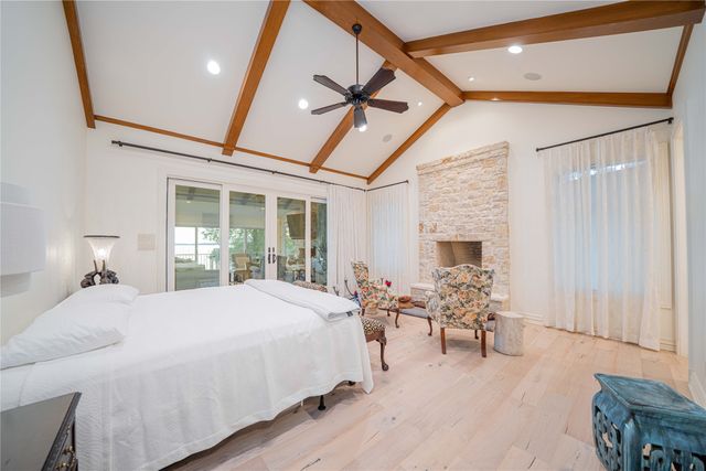 582 Windy Point Drive, Mount Vernon, TX 75457