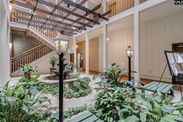 619 King Street 901, Columbia, SC 29205