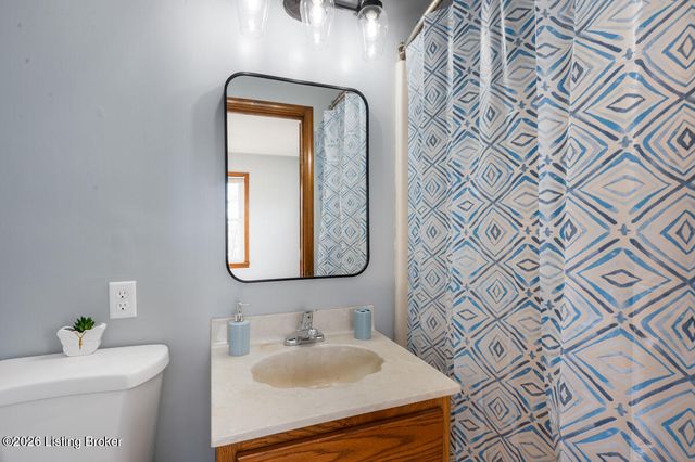 114 Thomason Ave, Leitchfield, KY 42754