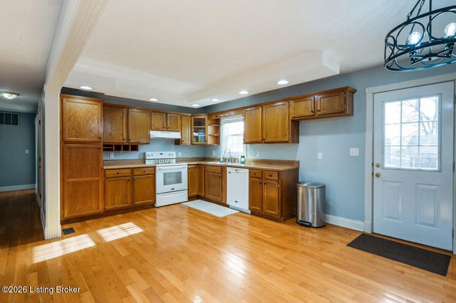 114 Thomason Ave, Leitchfield, KY 42754