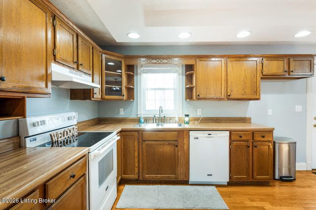 114 Thomason Ave, Leitchfield, KY 42754