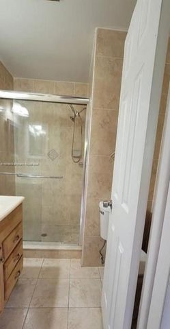 2627 NW 47th Ter 206, Lauderdale Lakes, FL 33313