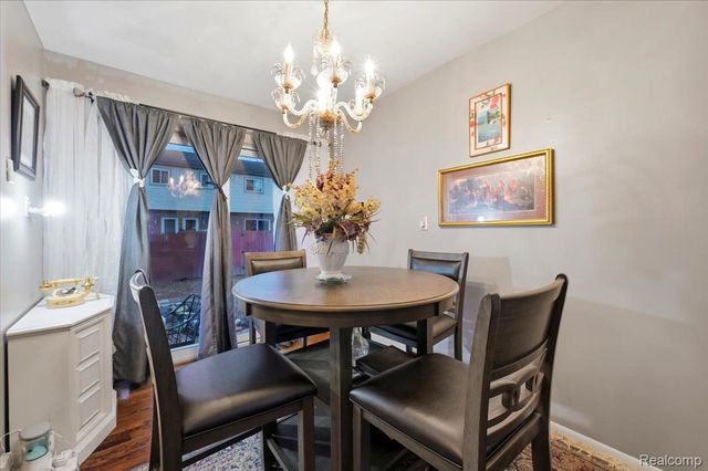 25713 Salem Street, Roseville, MI 48066