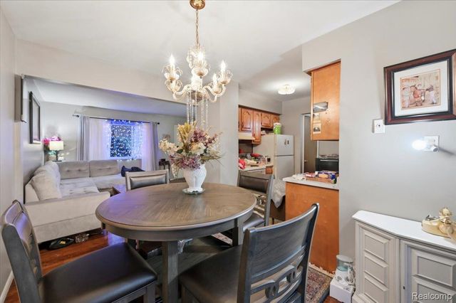 25713 Salem Street, Roseville, MI 48066