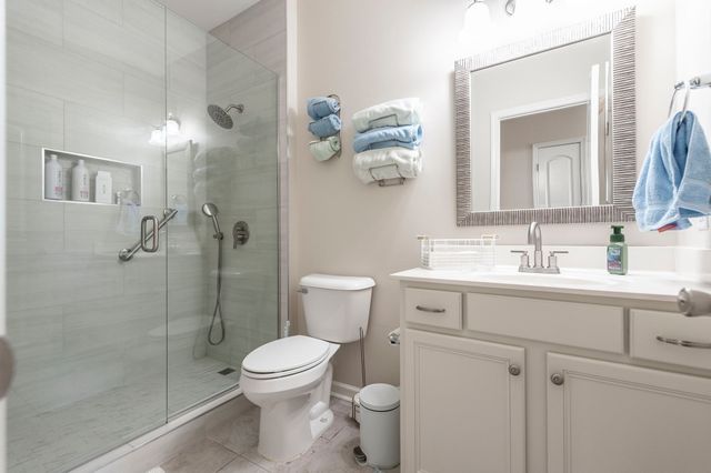 1130 S McMahan Dr, Gallatin, TN 37066