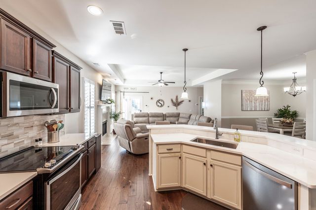 1130 S McMahan Dr, Gallatin, TN 37066