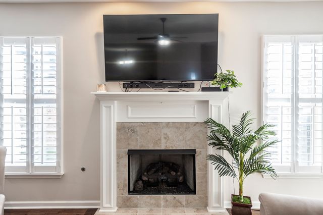 1130 S McMahan Dr, Gallatin, TN 37066