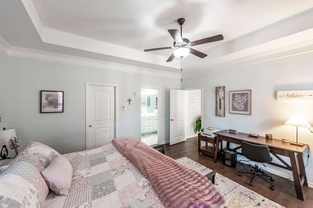 1130 S McMahan Dr, Gallatin, TN 37066