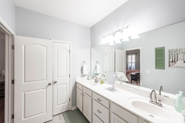 1130 S McMahan Dr, Gallatin, TN 37066