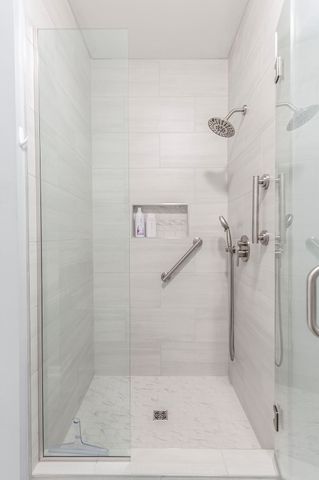 1130 S McMahan Dr, Gallatin, TN 37066