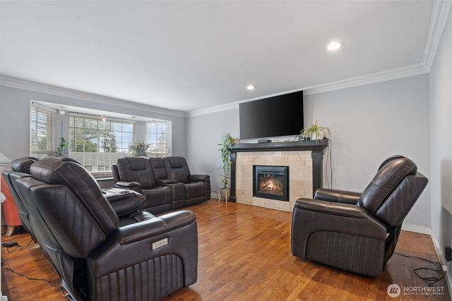 10606 SE 226th St, Kent, WA 98031