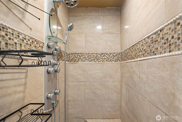 10606 SE 226th St, Kent, WA 98031