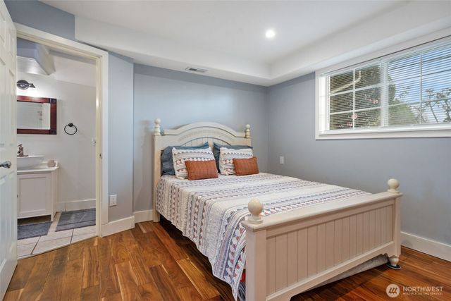 10606 SE 226th St, Kent, WA 98031