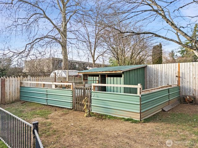 10606 SE 226th St, Kent, WA 98031