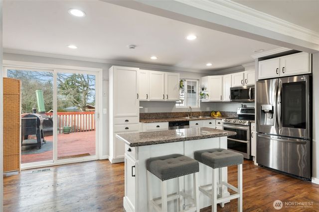 10606 SE 226th St, Kent, WA 98031