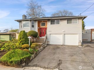 10606 SE 226th St, Kent, WA 98031