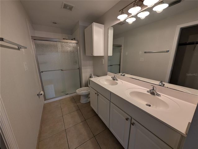 5202 HAMPTON BEACH PLACE, Tampa, FL 33609