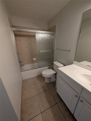 5202 HAMPTON BEACH PLACE, Tampa, FL 33609