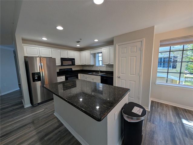 5202 HAMPTON BEACH PLACE, Tampa, FL 33609